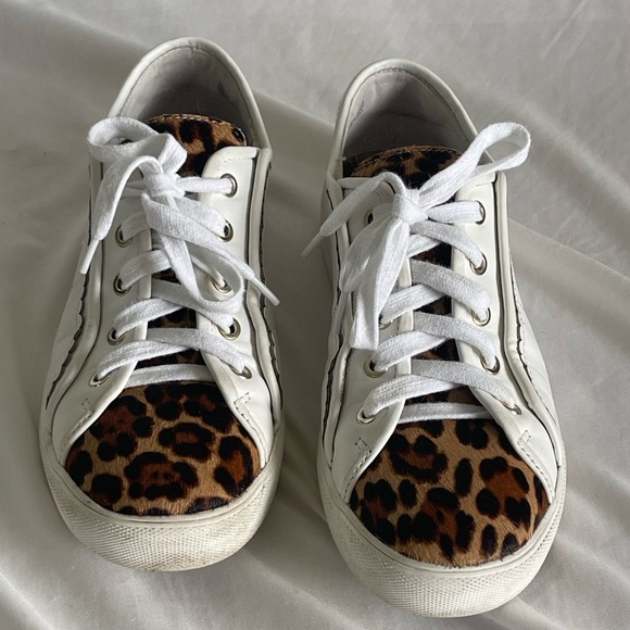 Ann Taylor Savannah Leopard Print Haircalf Leather Sneaker Stitched Size 8.5 - Picture 2 of 12